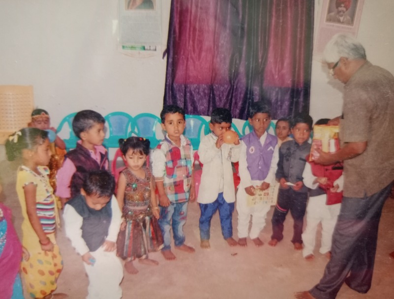 आनंदघर — बांधकाम